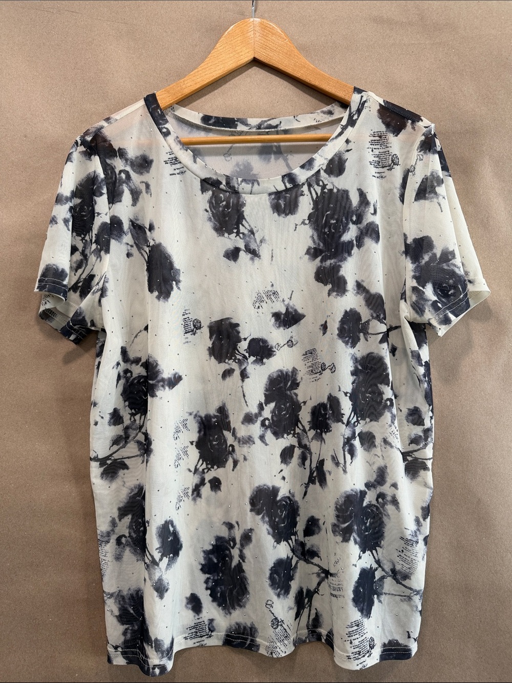 Source Unknown Black Floral Short Sleeve Tee on White-Sheer